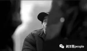 2001��1�£��������L(zh��ng)ɳ�и`��ץ���DƬ��(l��i)�Ԟt�泿��(b��o)