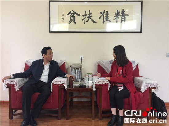 �DƬĬ�J(r��n)��(bi��o)�}