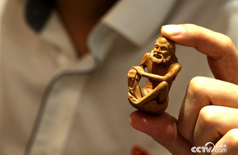 �ֽ�܊��ӛ��չʾ�Լ���΢����Ʒ