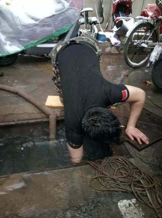 ����(d��ng)�r����