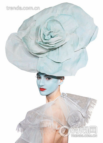 Alexis Mabil����^�