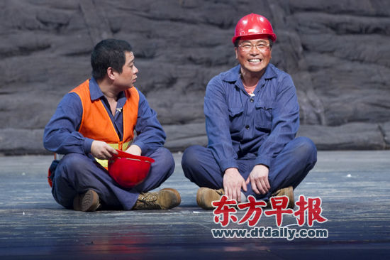 ����Ԓ���������x�����ڜ������˵�100��(ch��ng)�ݳ��������B��3��(ch��ng)���|������ˇ�g(sh��)��Ժ�݆T���S�񣨈D�ң������˹����x�@λ�����h���ˡ������(b��o)ӛ�� �߄�ƽ �D